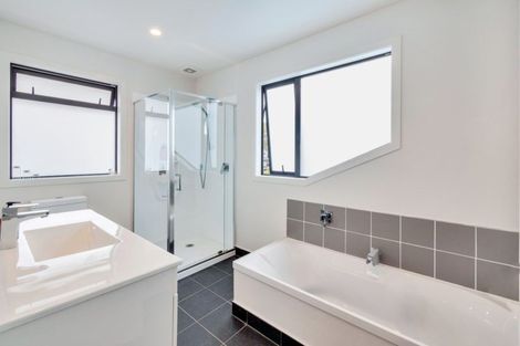 Photo of property in 19 Kawaupaka Road, Kaukapakapa, Helensville, 0875