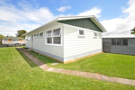 Photo of property in 104 Cargill Street, Papakura, 2110
