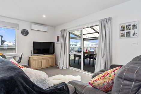 Photo of property in 11 Kamahi Crescent, Papamoa Beach, Papamoa, 3118