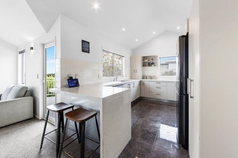 Photo of property in 4 Somerton Rise, Westmorland, Christchurch, 8025