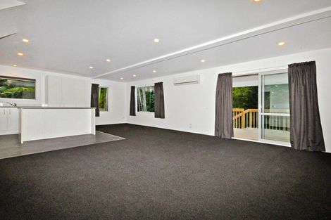Photo of property in 46a Elliston Crescent, Stanmore Bay, Whangaparaoa, 0932