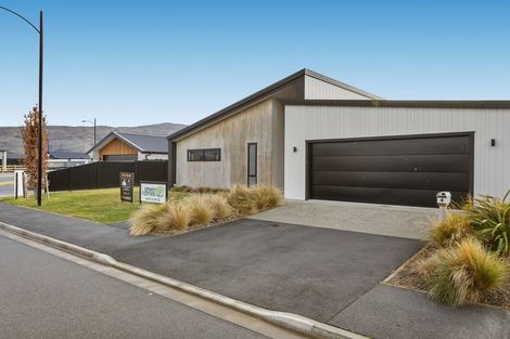 Photo of property in 4 Smitham Drive, Cromwell, 9310