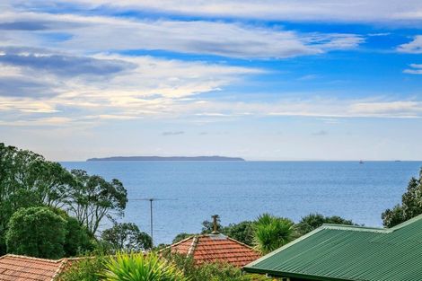 Photo of property in 65 Churchill Road, Murrays Bay, Auckland, 0630