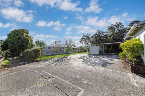 Photo of property in 26 Millbrook Road, Henderson, Auckland, 0612