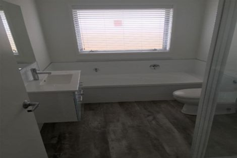 Photo of property in 22 Furlong Road, Papamoa, 3118