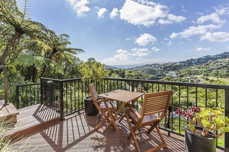 Photo of property in 29 Chartwell Drive, Crofton Downs, Wellington, 6035