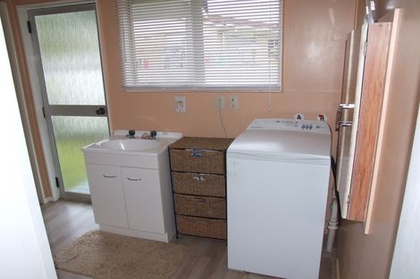 Photo of property in 16 Maria Place, Turangi, 3334