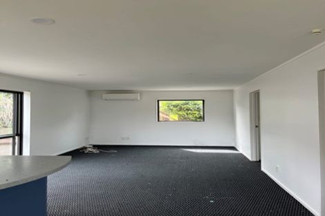 Photo of property in 5 Massine Place, Randwick Park, Auckland, 2105