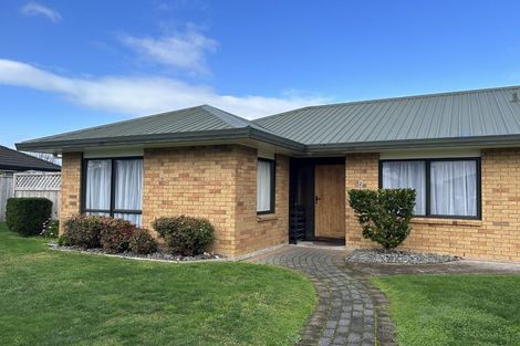 Photo of property in 2 Waipuna Place, Rototuna, Hamilton, 3210