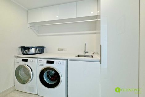 Photo of property in 2b/6 The Promenade, Takapuna, Auckland, 0622