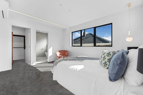 Photo of property in 11d Trinidad Road, Sunnynook, Auckland, 0620