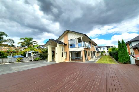 Photo of property in 21 Fairbairn Place, East Tamaki Heights, Auckland, 2016