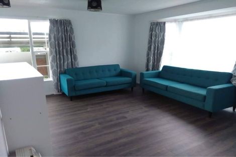 Photo of property in 15a Harvard Grove, Totara Park, Upper Hutt, 5018