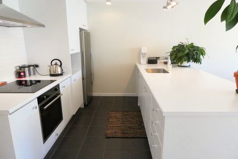 Photo of property in Montreaux Apartments, 8b/164 The Terrace, Wellington Central, Wellington, 6011