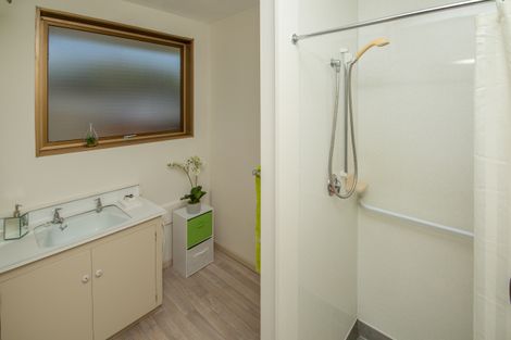 Photo of property in 2/4 Quinton Place, Bishopdale, Christchurch, 8053