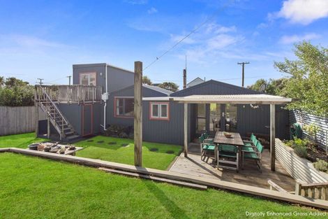 Photo of property in 35 Coleman Avenue, Waverley, 4591