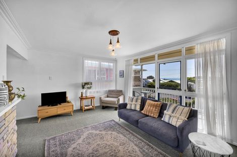 Photo of property in 8 Kitchener Terrace, Moturoa, New Plymouth, 4310