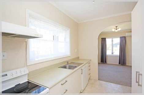 Photo of property in 8 Hart Street, Foxton Beach, Foxton, 4815