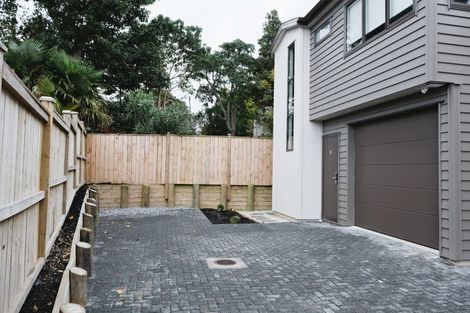 Photo of property in 46d Tiroroa Avenue, Te Atatu South, Auckland, 0610