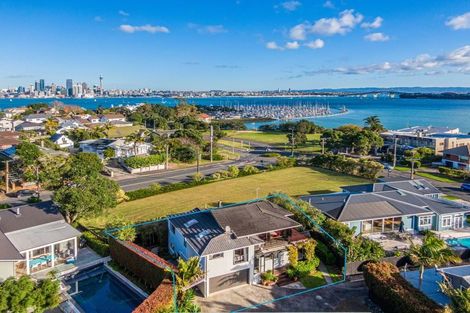 Photo of property in 1/4a Beresford Street, Bayswater, Auckland, 0622