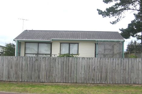 Photo of property in 117 Kowhai Avenue, Matarangi, Whitianga, 3592