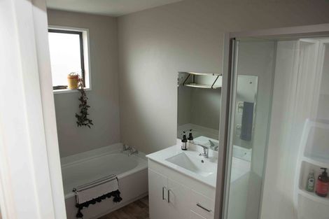 Photo of property in 2/323 Sawyers Arms Road, Bishopdale, Christchurch, 8053