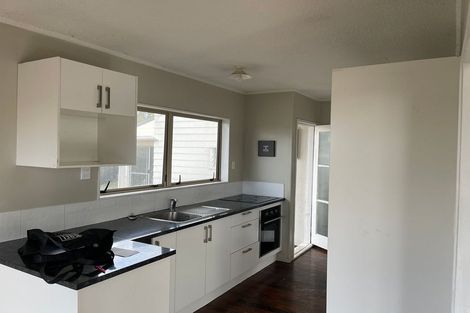 Photo of property in 11 Frangipani Avenue, Manurewa, Auckland, 2102