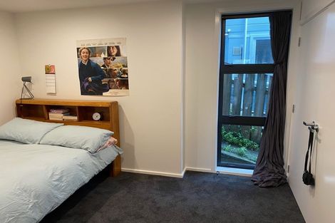 Photo of property in 35 Melbourne Road, Island Bay, Wellington, 6023