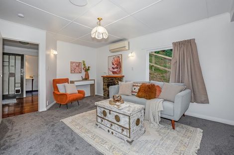 Photo of property in 78 Airlie Road, Plimmerton, Porirua, 5026