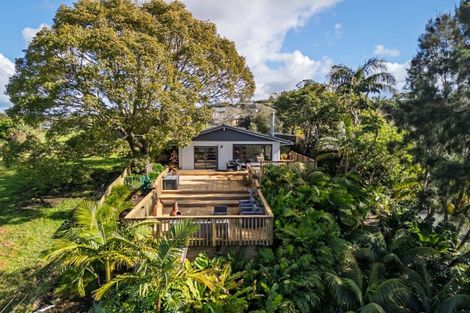 Photo of property in 35 Skudders Beach Road, Kerikeri, 0294