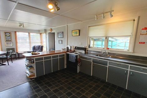 Photo of property in 69 Eastons Road, Westport, 7825