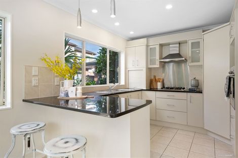 Photo of property in 3 Banshire Close, Flat Bush, Auckland, 2016