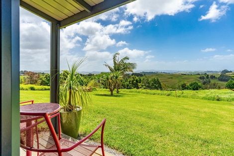 Photo of property in 59 Wairimu Way, Waipu, 0582