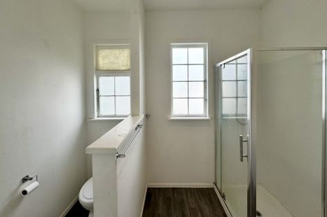 Photo of property in 1006 Tremaine Avenue, Roslyn, Palmerston North, 4414