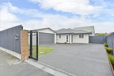 Photo of property in 276 Travis Road, New Brighton, Christchurch, 8083