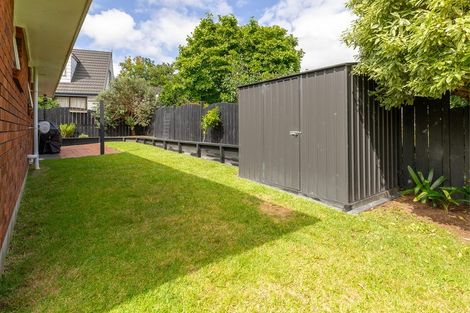 Photo of property in 1a Compass Place, Te Atatu Peninsula, Auckland, 0610