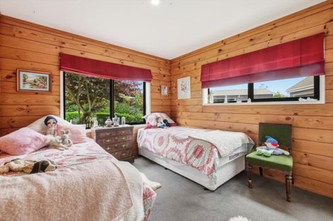 Photo of property in 63 Kayelene Place, Omokoroa, 3114