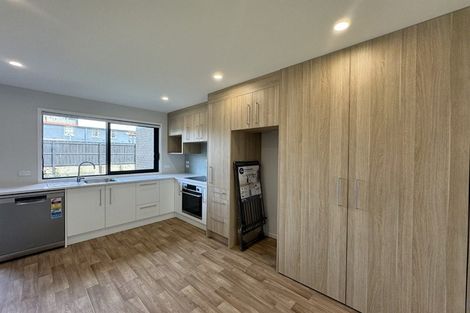 Photo of property in 65 Huri Street, Mangere Bridge, Auckland, 2022