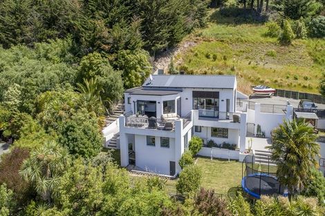 Photo of property in 10a Dalefield Drive, Cashmere, Christchurch, 8022