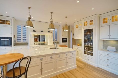 Photo of property in 14a Dyers Pass Road, Cashmere, Christchurch, 8022