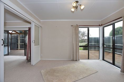 Photo of property in 305 Makirikiri Road, Crofton, Marton, 4787