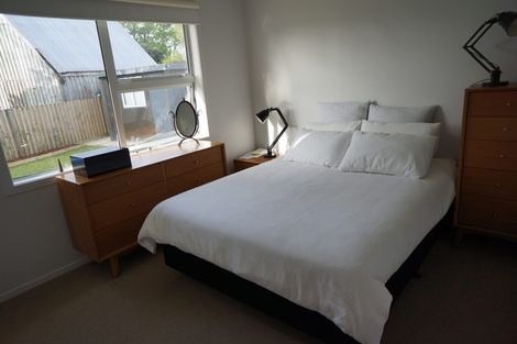 Photo of property in 1/248 Birkdale Road, Birkdale, Auckland, 0626