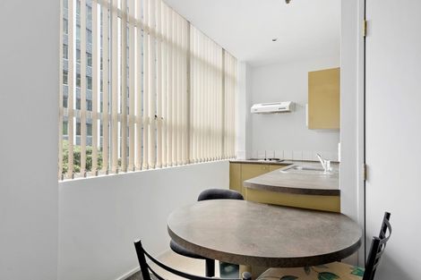 Photo of property in Hume House, 13/152 The Terrace, Wellington Central, Wellington, 6011