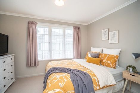 Photo of property in 2 Chester Crescent, West End, Palmerston North, 4410