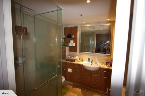 Photo of property in The Metropolis Apartments, 2710/1 Courthouse Lane, Auckland Central, Auckland, 1010