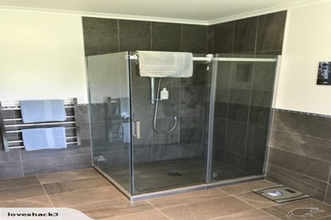 Photo of property in 323 Karioitahi Road, Karioitahi, Waiuku, 2683