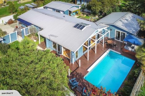 Photo of property in 37 Iwa Street, Mapua, 7005