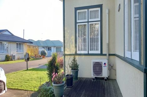 Photo of property in 4 Rosedale Place, Levin, 5510