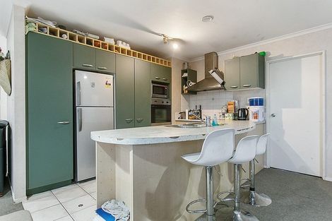 Photo of property in 47 Sandwick Drive, Weymouth, Auckland, 2103