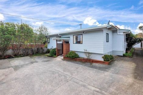 Photo of property in 76a View Road, Henderson, Auckland, 0612